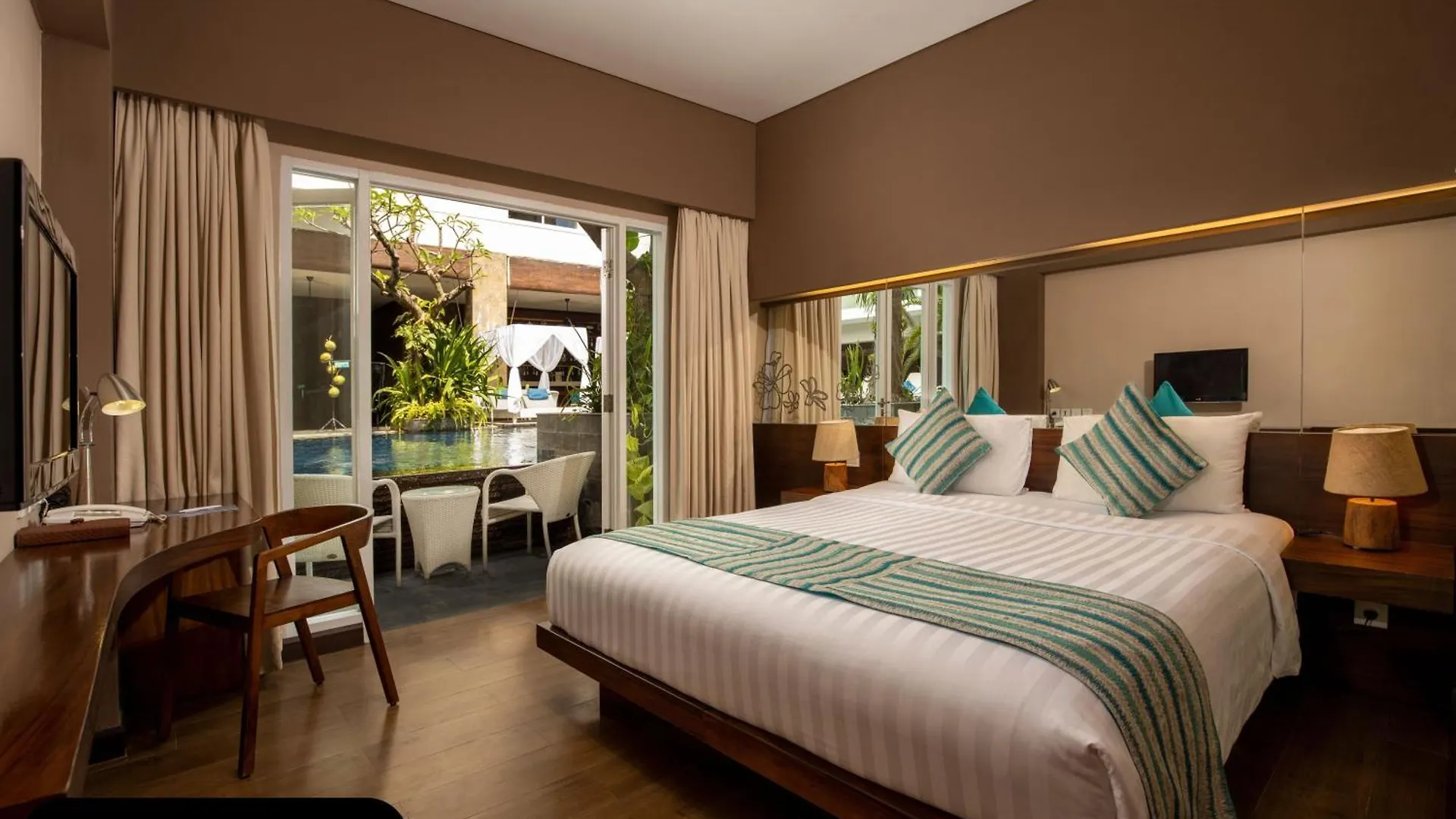Szálloda Grand Ixora Kuta Resort